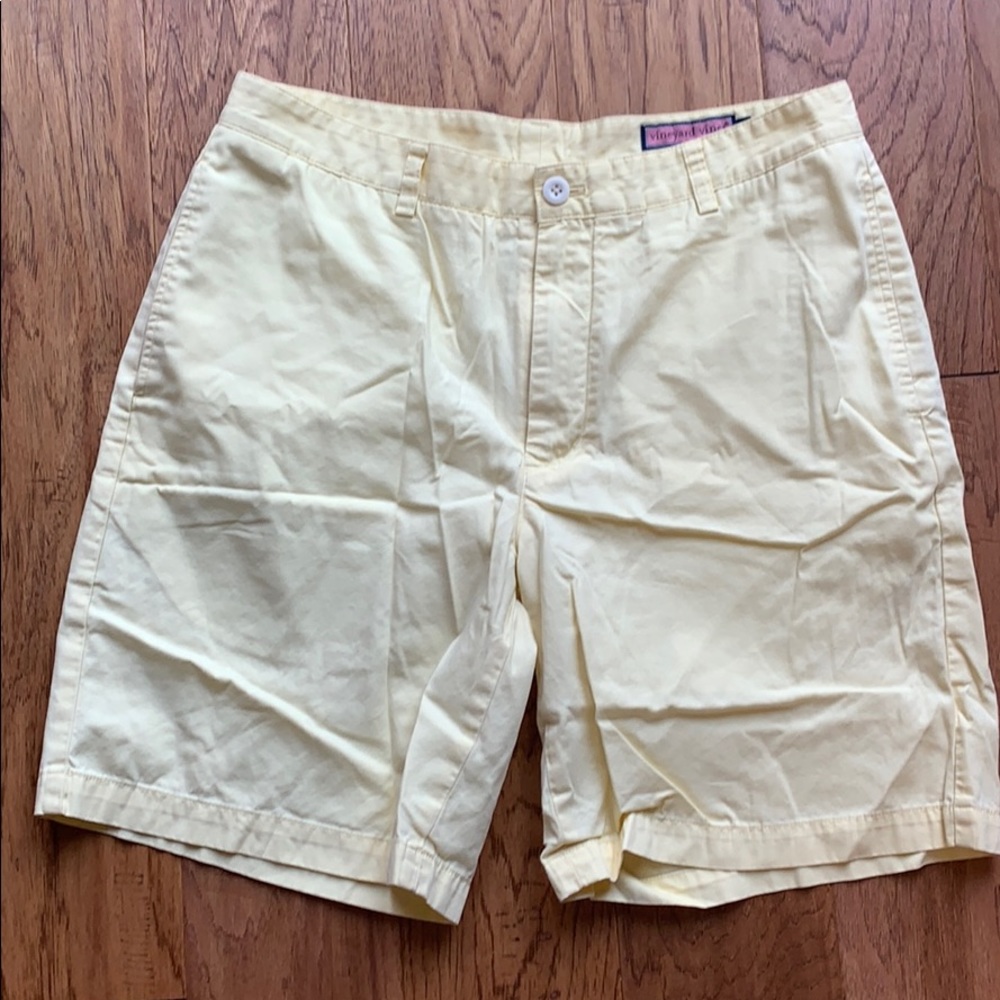 Vineyard vines shorts